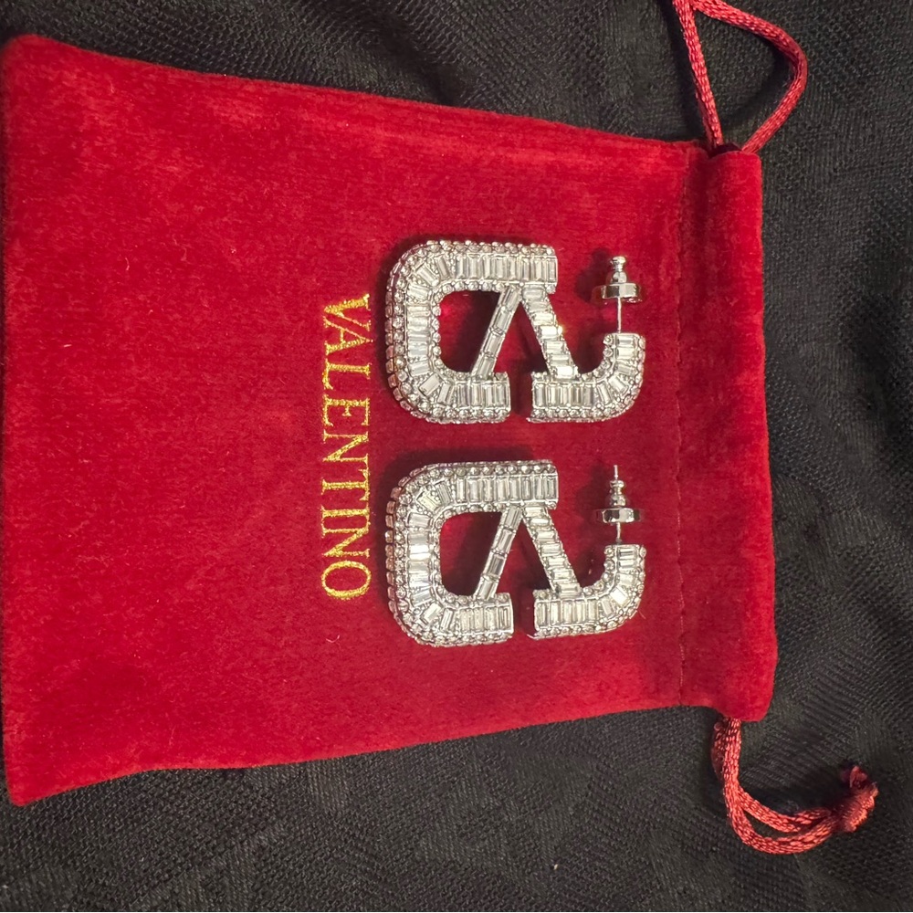 Valentino V Logo Silver Crystal Baguette Earrings - Picture 6 of 7